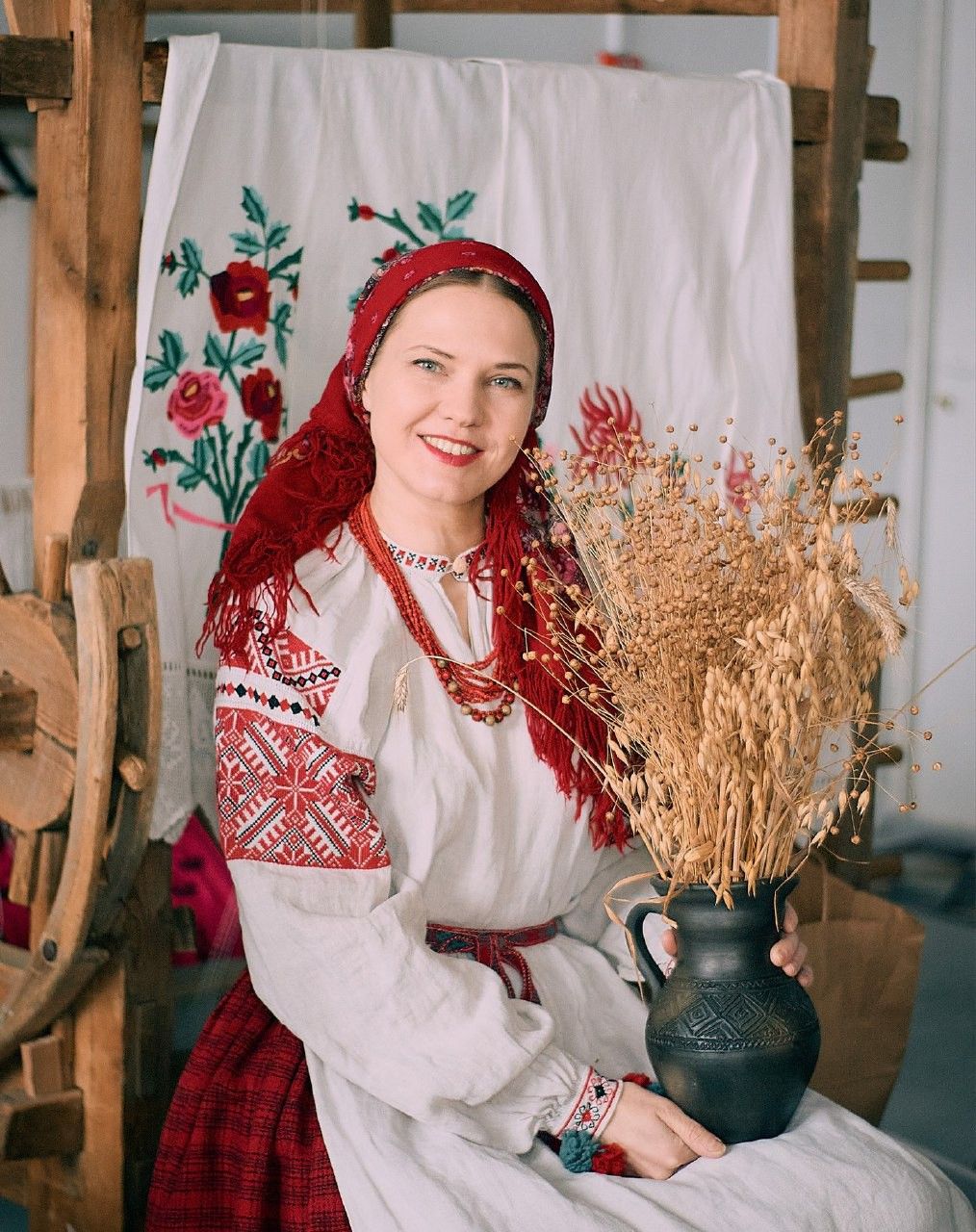 Women in Slavic costumes in Pasig