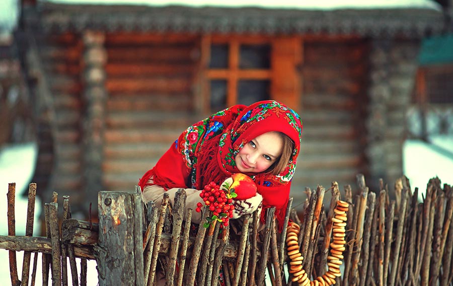 Sexy girl Women in Slavic costumes in Pasig