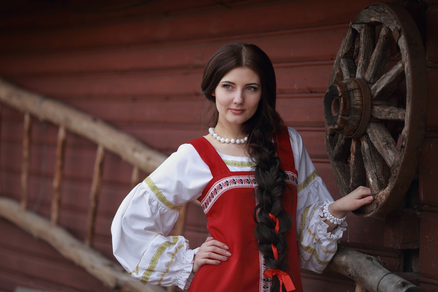 Girls in Slavic costumes in Pasig